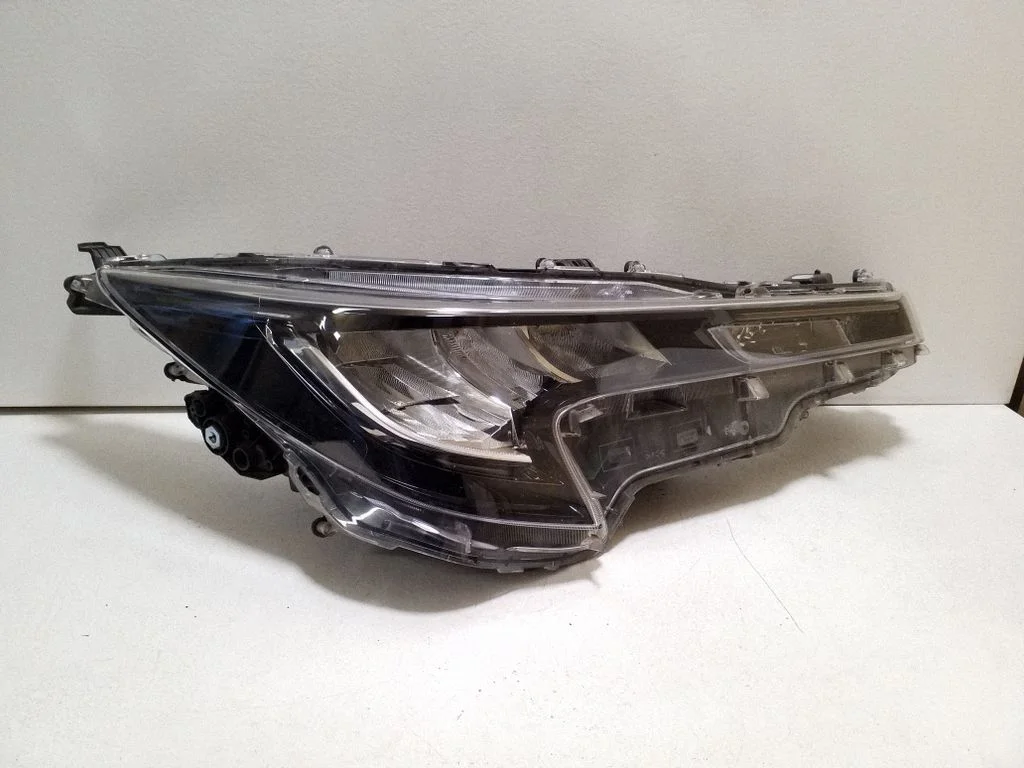 Headlight/headlamp 8111002T00
