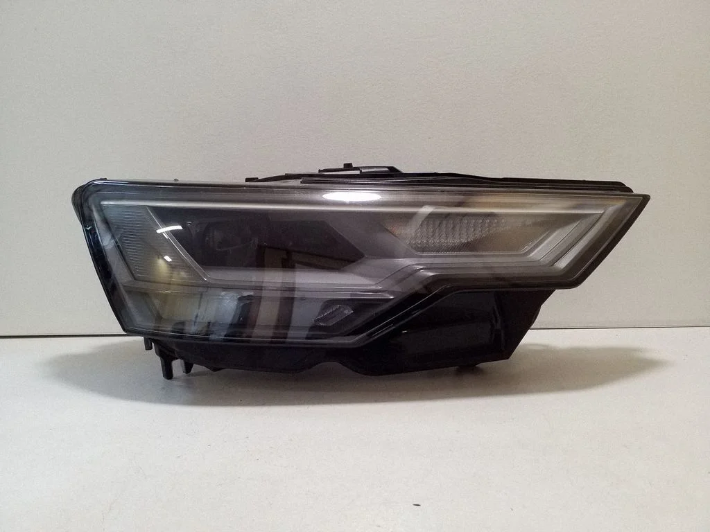 Reflektor 4K0941034A – Audi A6 C7 (2011-)
