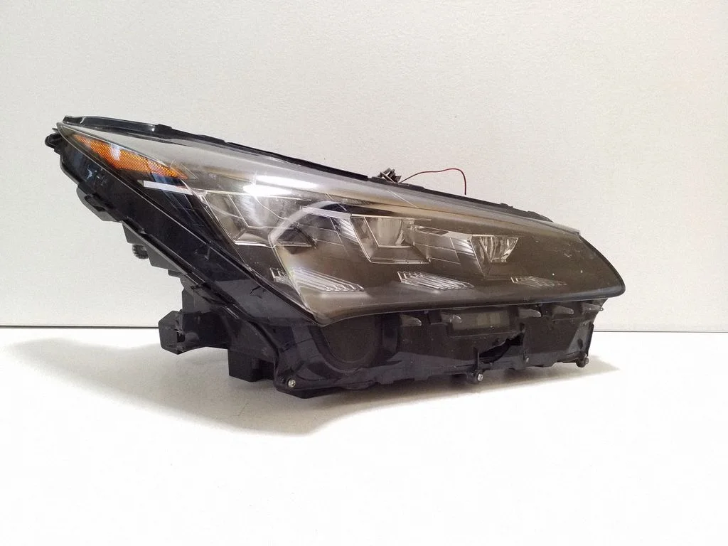 Headlight/headlamp KOITO7817