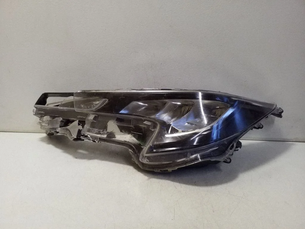Headlight/headlamp 8115002T00