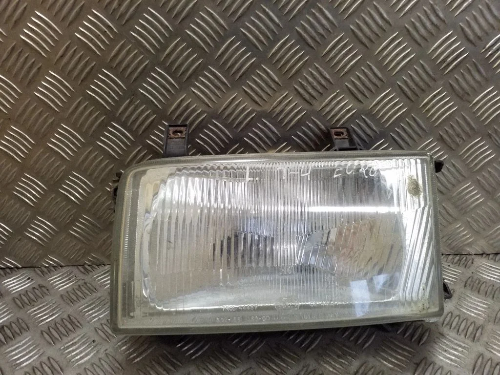 Headlight/headlamp 0244437