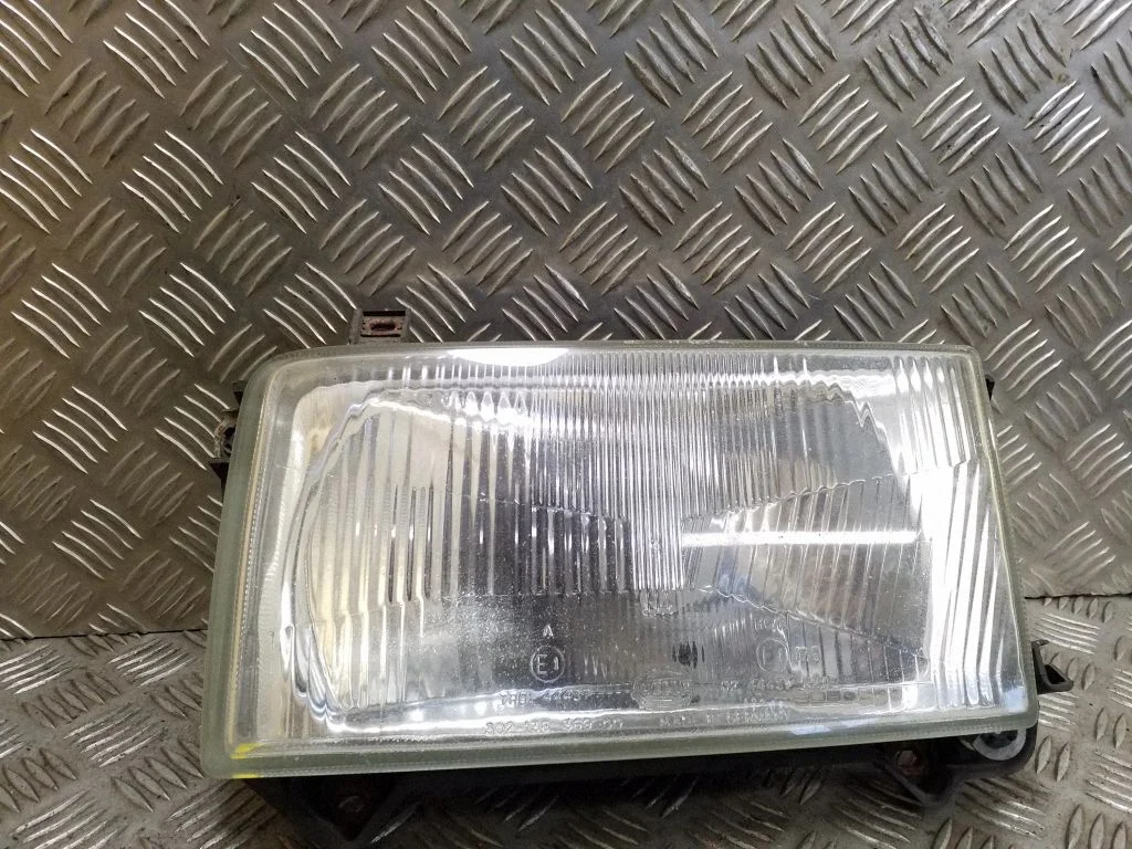 Headlight/headlamp 0244437