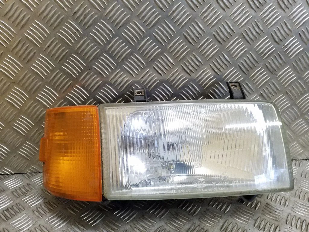Headlight/headlamp 0244438