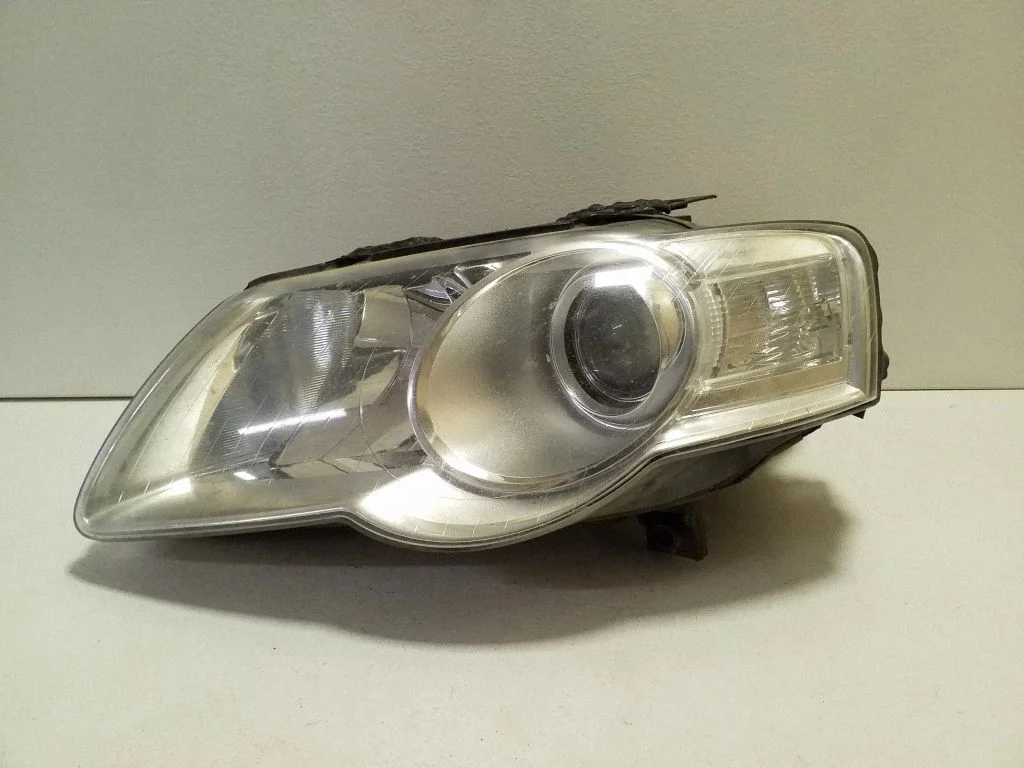 Headlight/headlamp 3C0941005AD – Volkswagen Passat B6 (2005-2010)