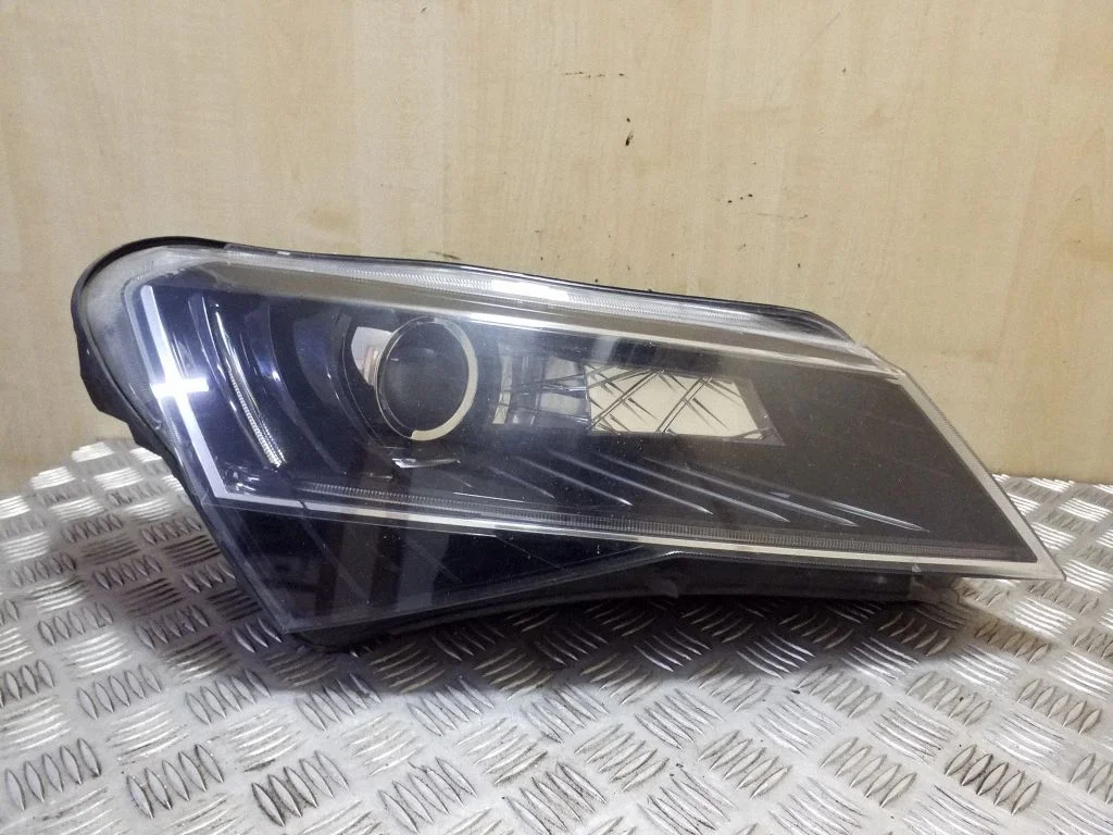 Headlight/headlamp 3V2941016A