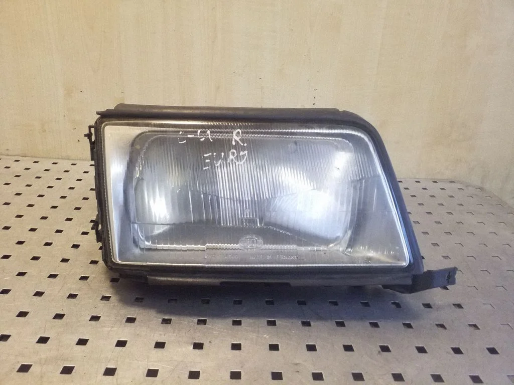 Reflektor 4A0941004 – Audi 100 S4 C4 (1990-1995)