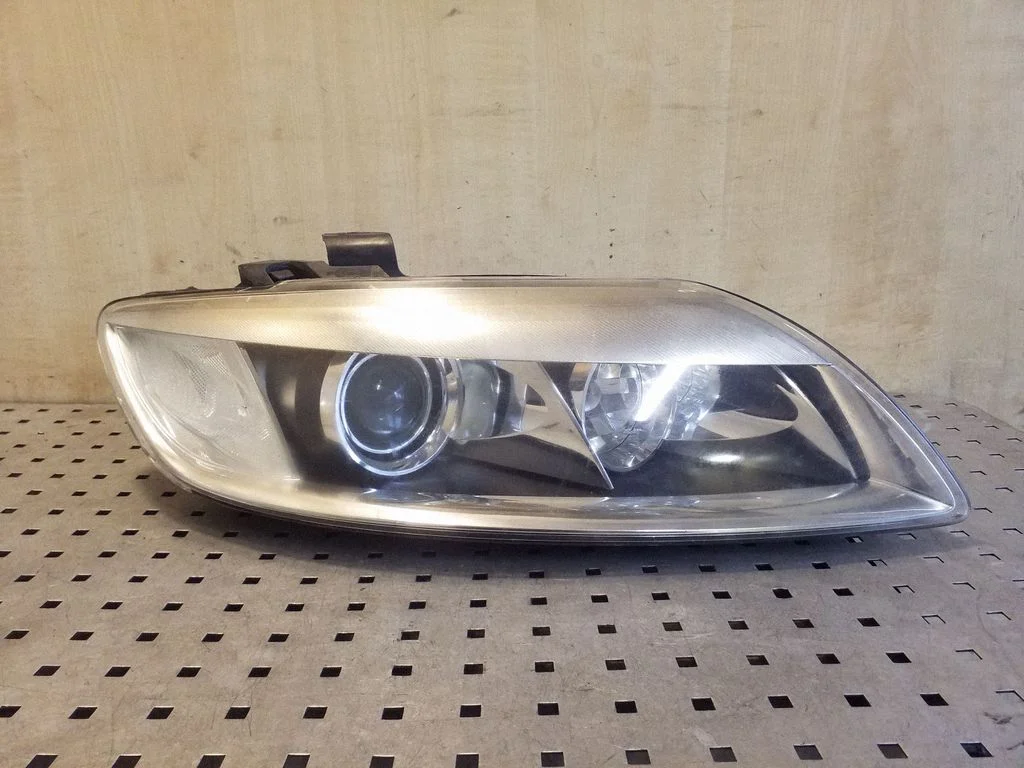 Headlight/headlamp 4L0941004D