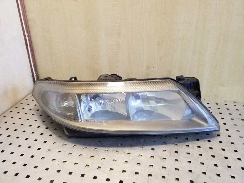 Headlight/headlamp 8200163324 – Renault Laguna II (2001-2007)