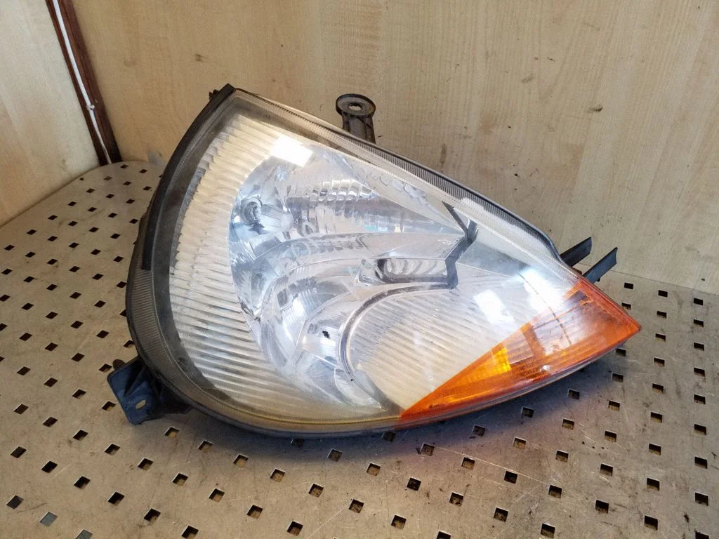 Headlight/headlamp 97KG13005AH – Ford Ka (1996-2008)