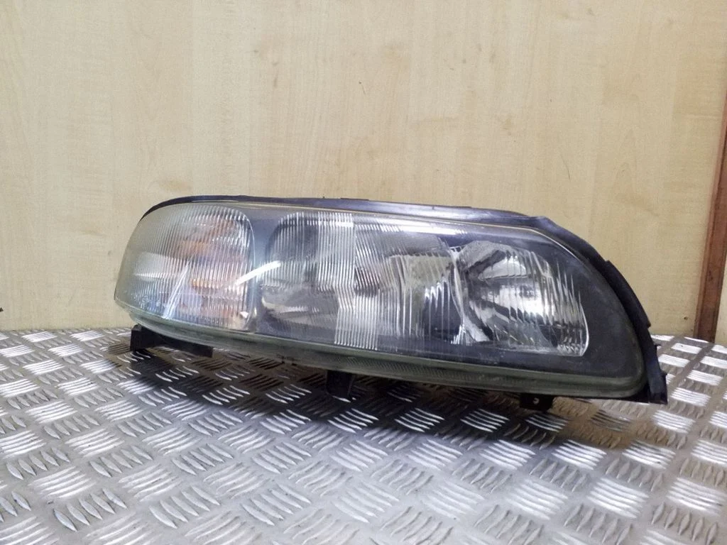 Headlight/headlamp 8693552