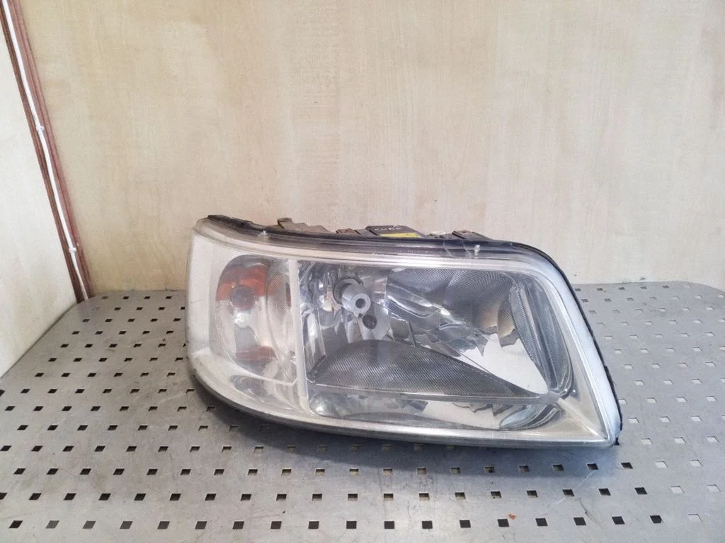 Headlight/headlamp – Volkswagen Transporter - Caravelle T5 (2003-2015)