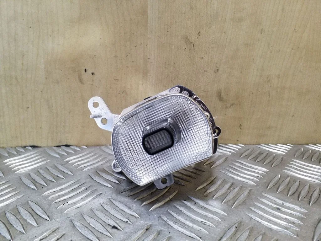 Headlight part 17802200
