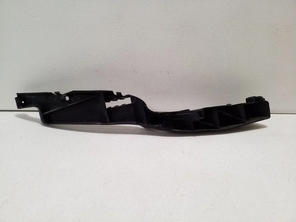 Esitule kinnitusklamber 6002TM0100