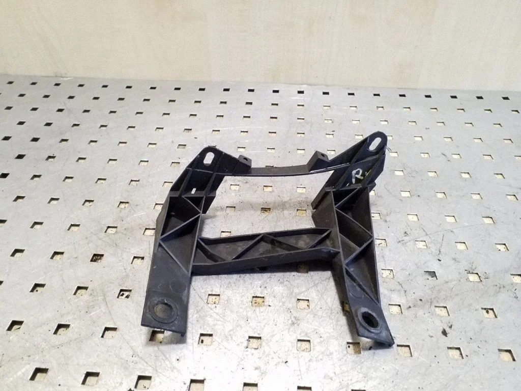 Headlight/headlamp mounting bracket 1301329422