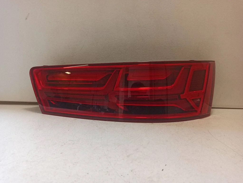 Tagatuli luugil 4M0945094D – Audi Q7 4M (2015-)