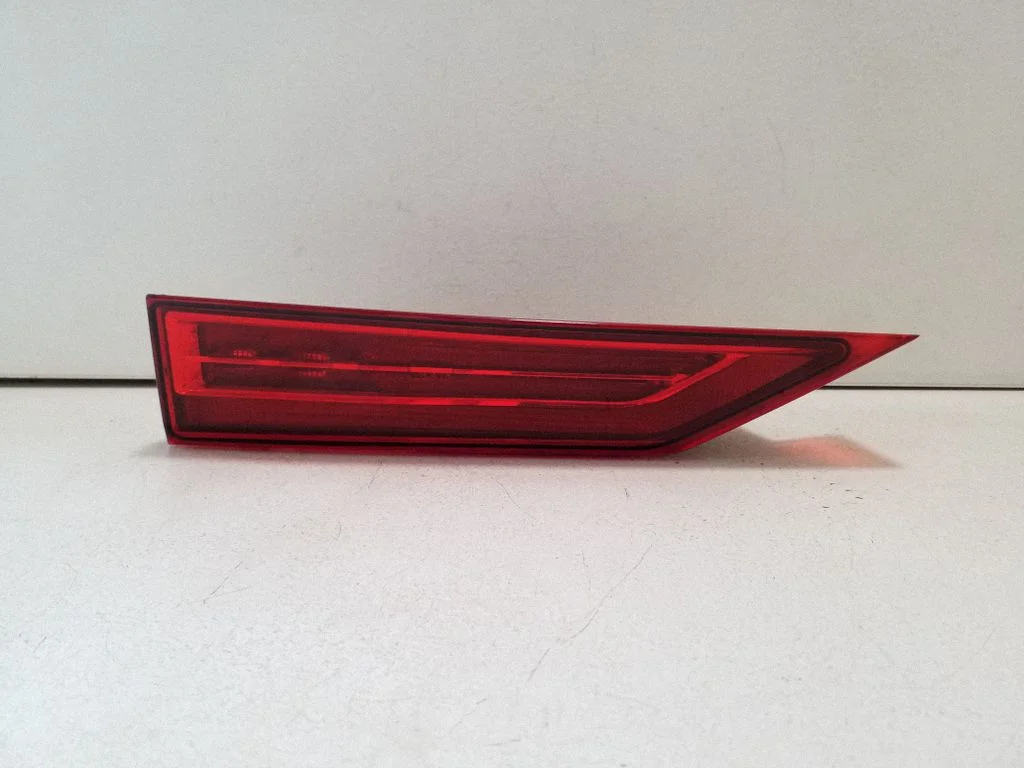 Tailgate rear/tail lights – Volvo XC60 (2017-)