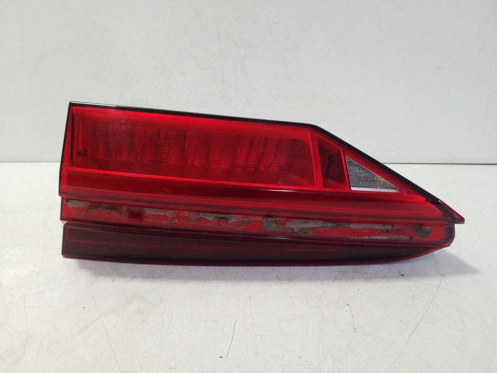 Lampa tylna w klapie 4K5945076A – Audi A6 C7 (2011-)