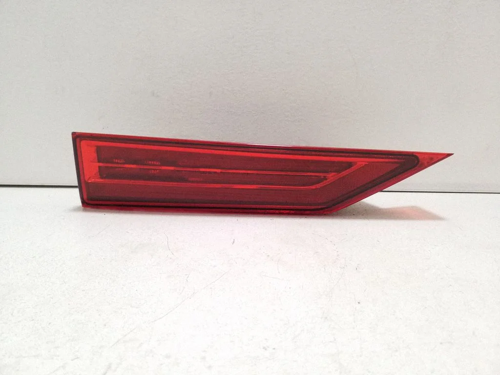 Tailgate rear/tail lights – Volvo XC60 (2017-)