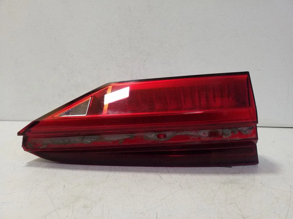 Lampa tylna w klapie 4K5945075A – Audi A6 C7 (2011-)
