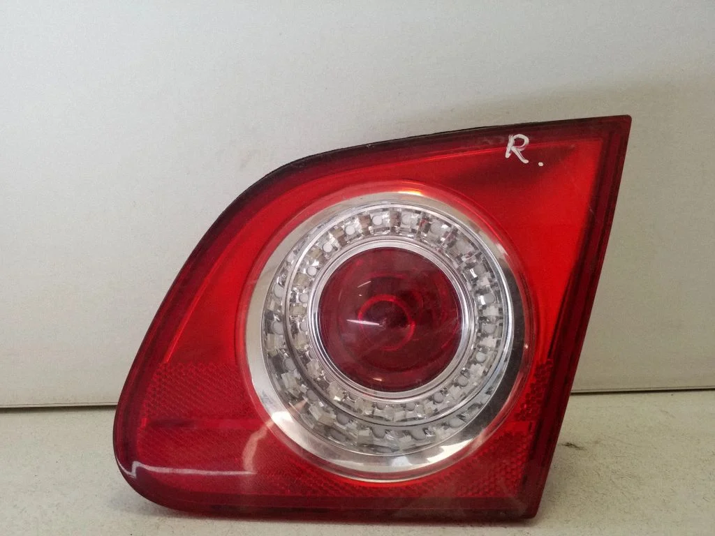 Tailgate rear/tail lights 273002 – Volkswagen Passat B6 (2005-2010)