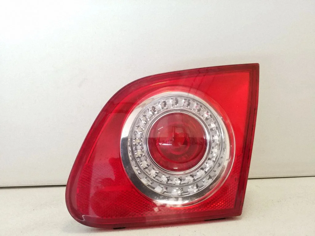 Tailgate rear/tail lights 273002 – Volkswagen Passat B6 (2005-2010)