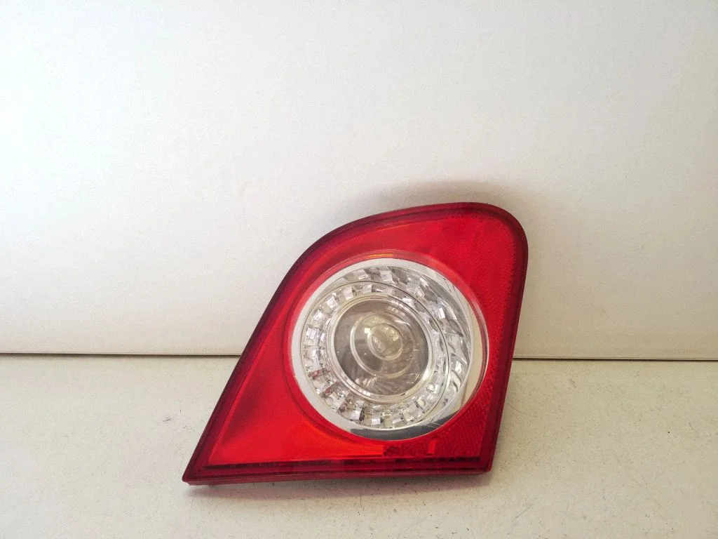 Tailgate rear/tail lights 273001 – Volkswagen Passat B6 (2005-2010)