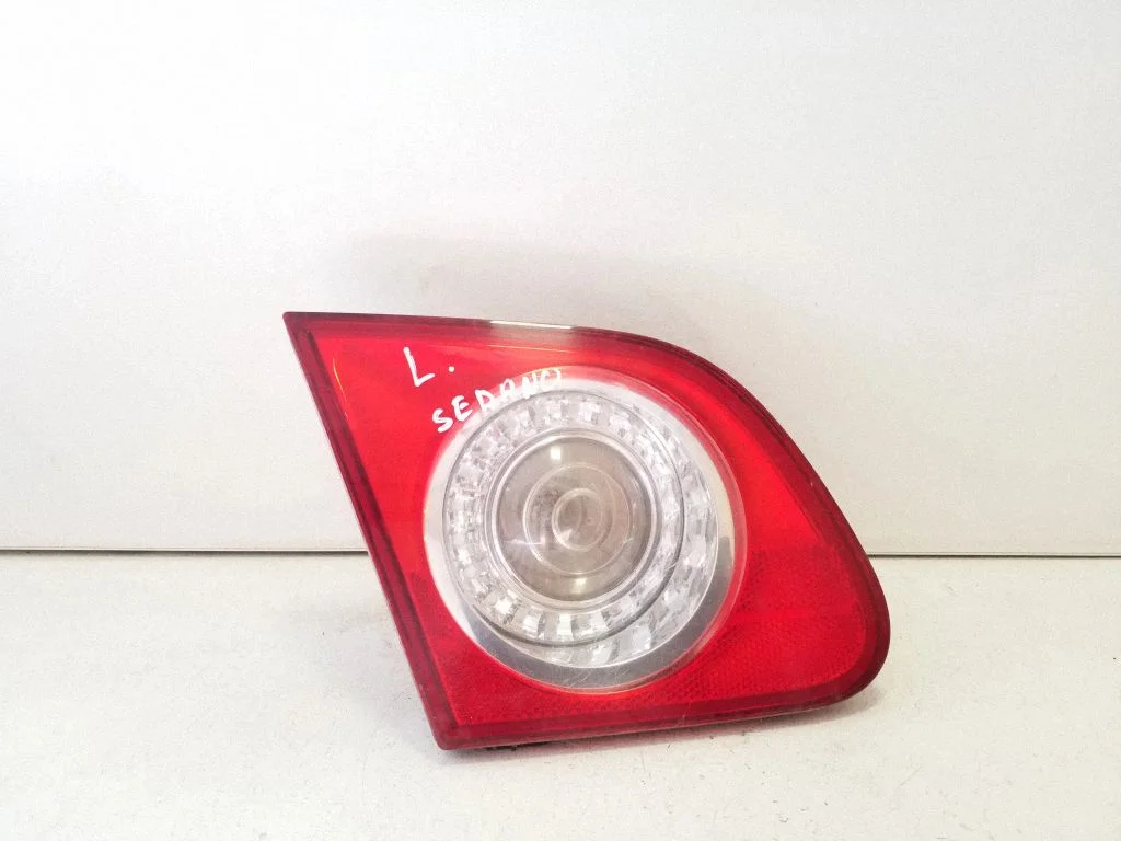 Tailgate rear/tail lights 273001 – Volkswagen Passat B6 (2005-2010)