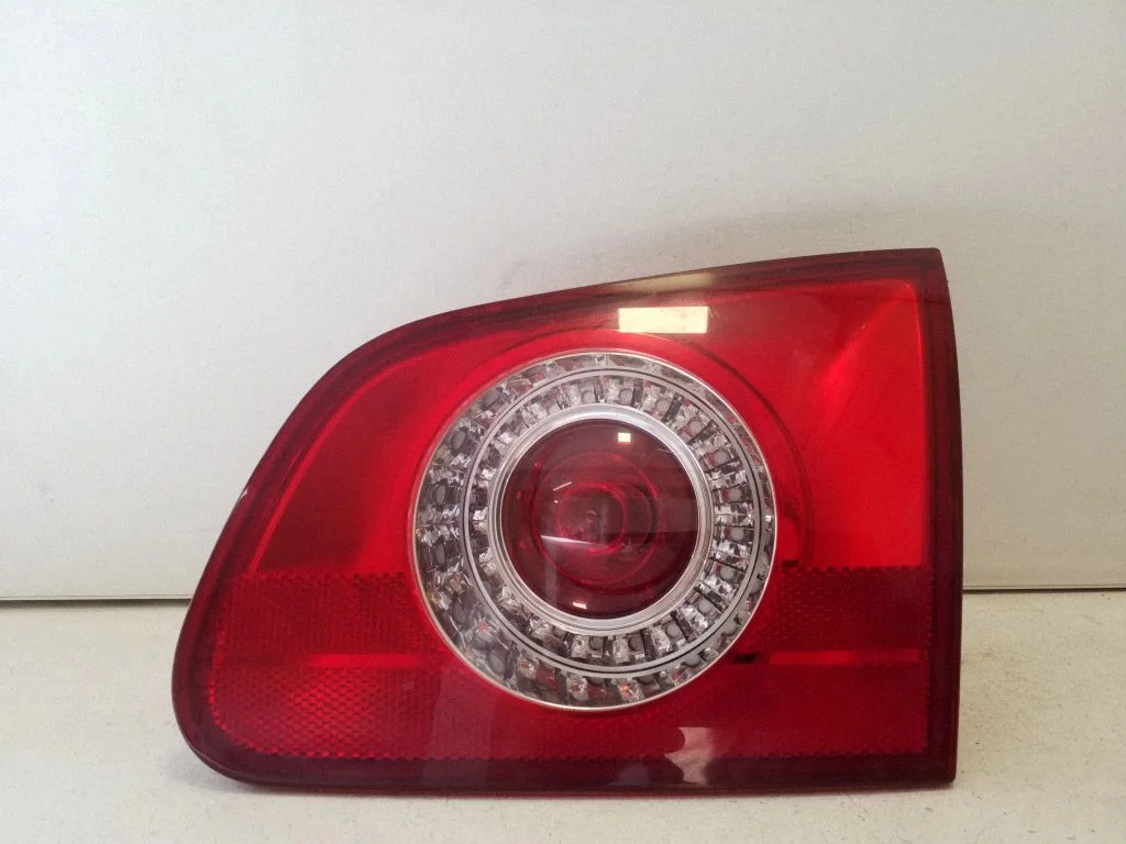 Tailgate rear/tail lights 272002 – Volkswagen Passat B6 (2005-2010)