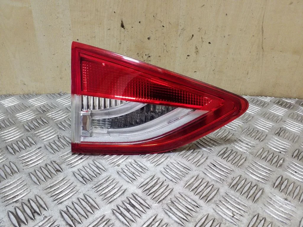 Tailgate rear/tail lights CV4413A603BF