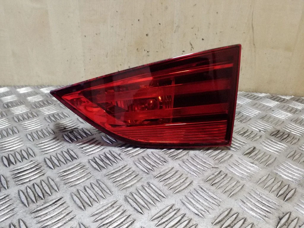 Tailgate rear/tail lights 63212990114