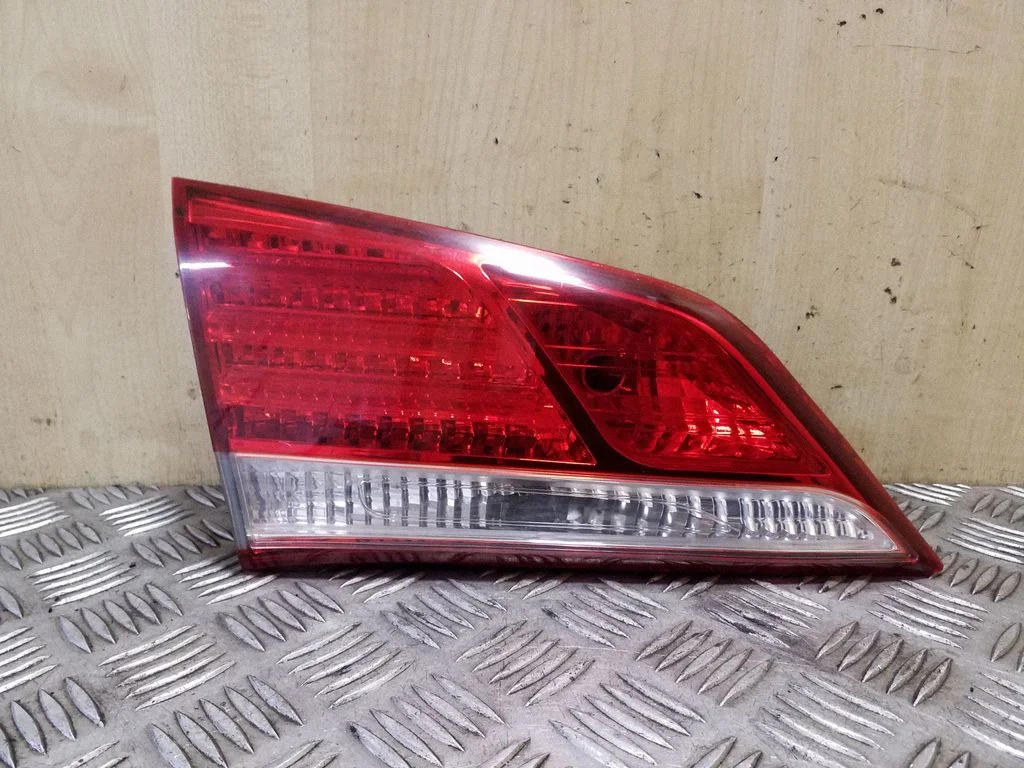 Tagatuli luugil 924033Z300