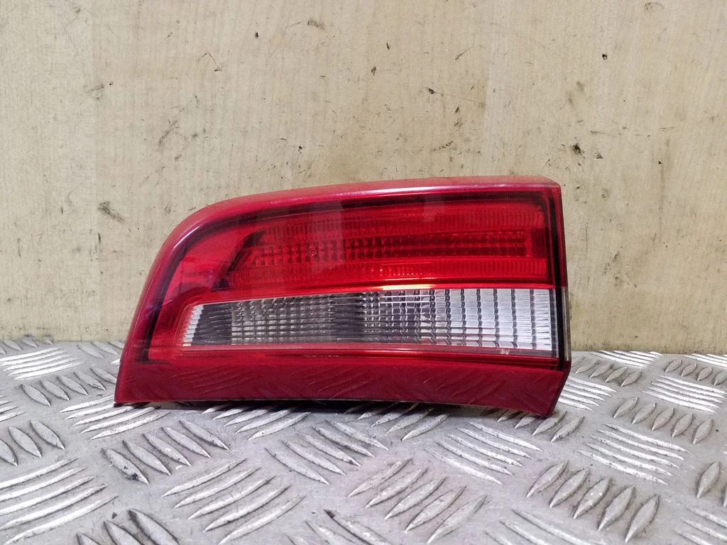 Tagatuli luugil 30796272 – Volvo S60 (2005-2010)