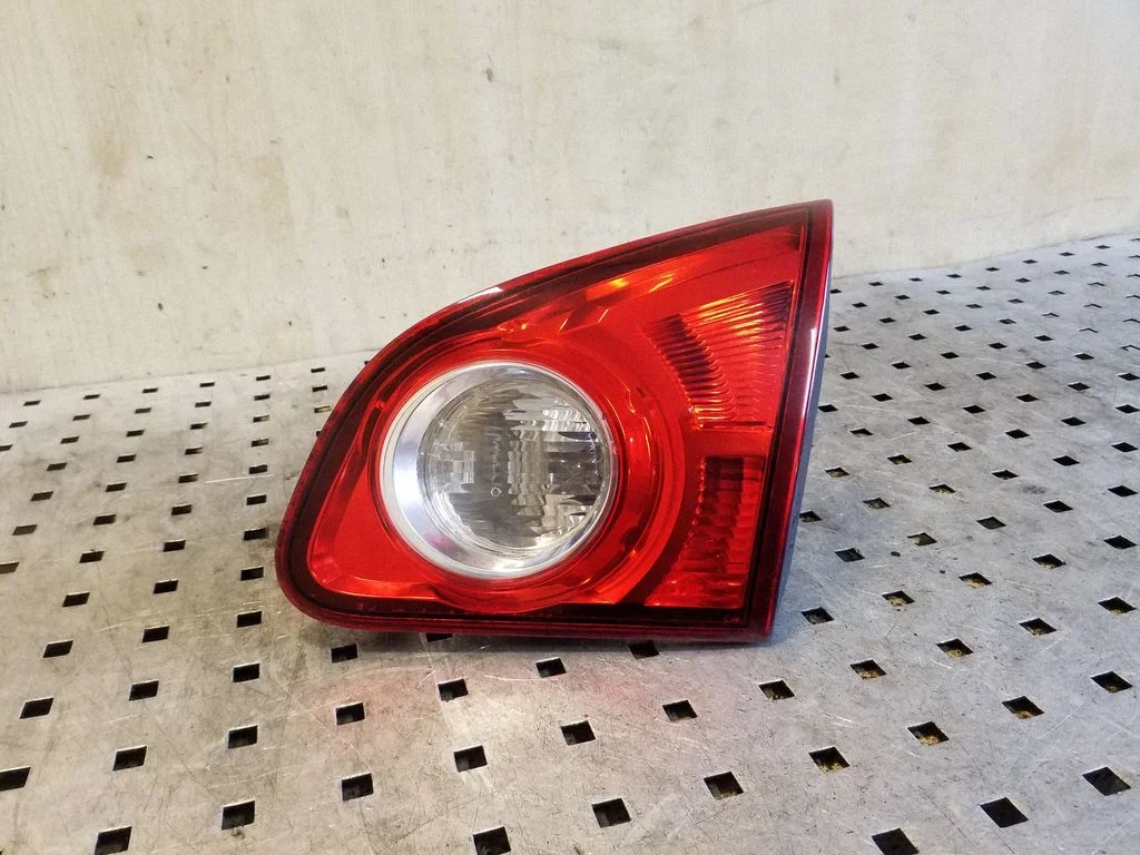 Tagatuli luugil 89071064 – Nissan Qashqai+2 (2008-2010)