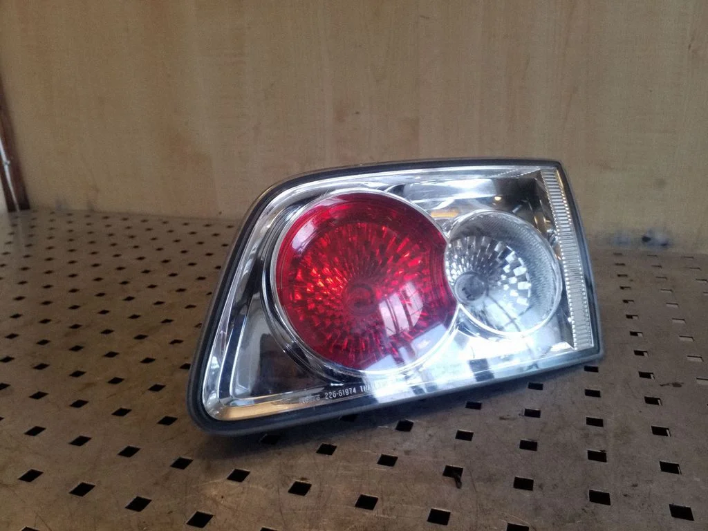 Tailgate rear/tail lights 22661974