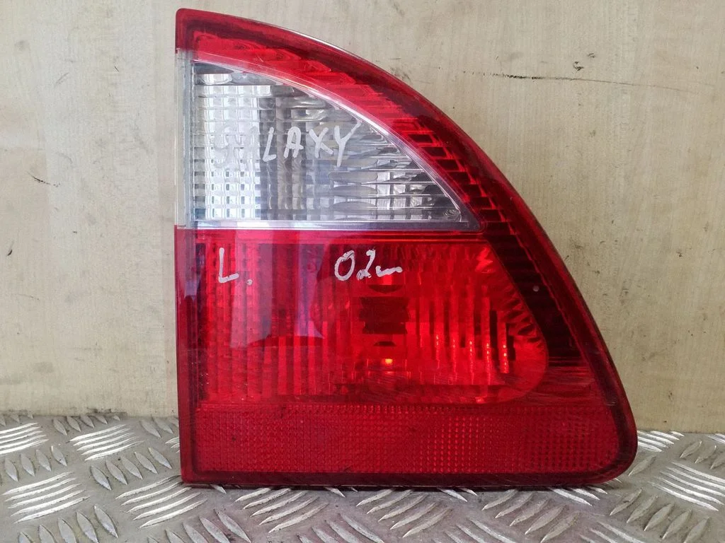 Tailgate rear/tail lights 7M5945093B