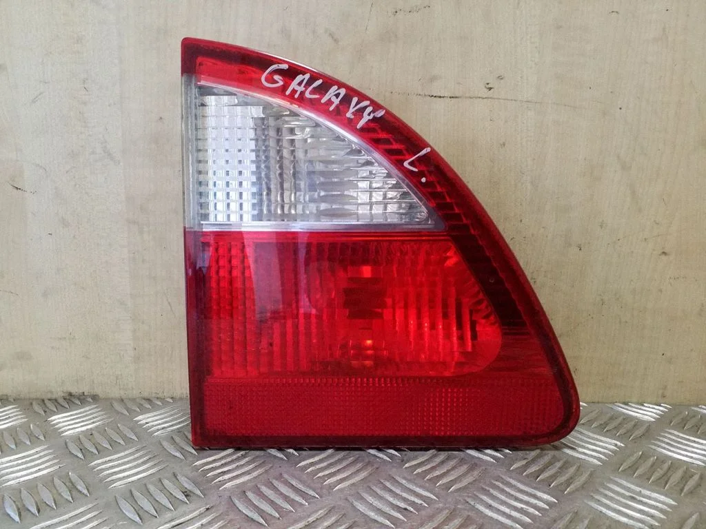 Tailgate rear/tail lights 7M5945093B