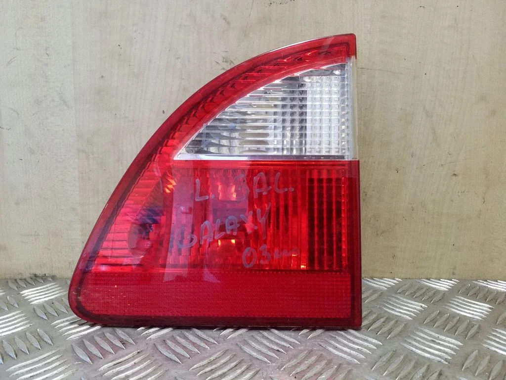 Tailgate rear/tail lights 7M5945094B