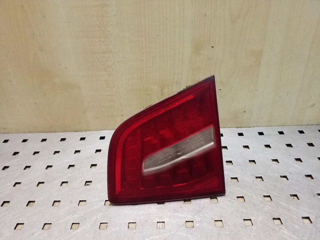 Lampa tylna w klapie – Audi A6 Allroad C6 (2006-2011), prawa