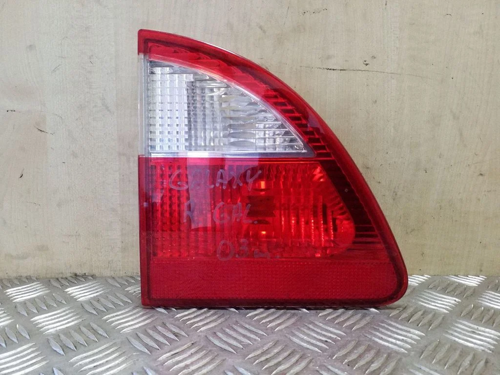 Tailgate rear/tail lights 7M5945093B