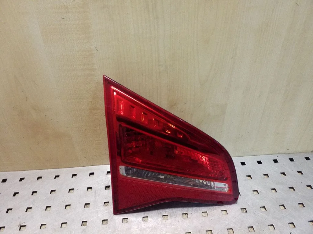 Tailgate rear/tail lights 13260838