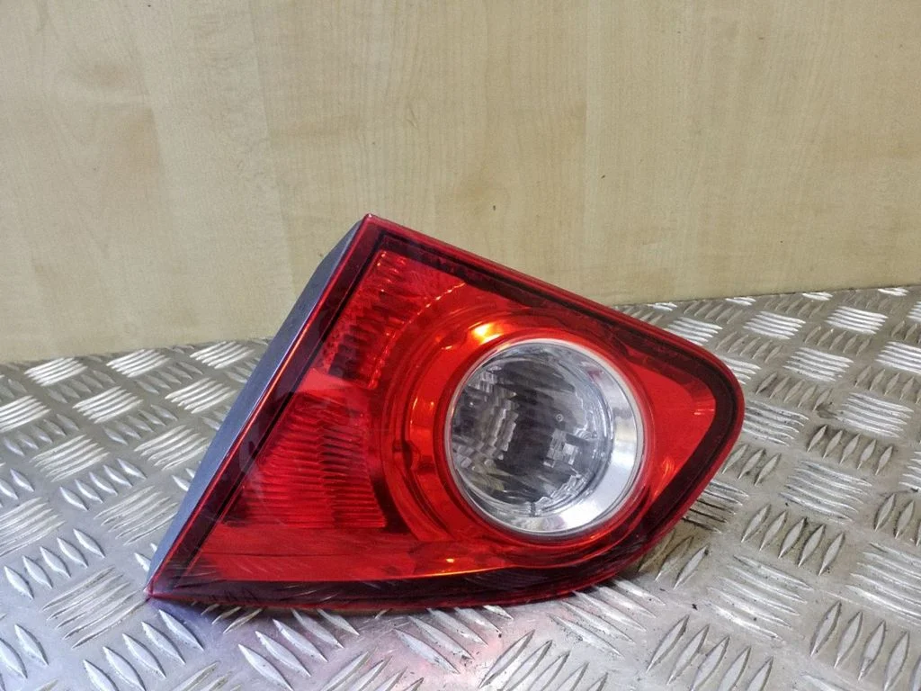 Tagatuli luugil 89071064 – Nissan Qashqai+2 (2008-2010)