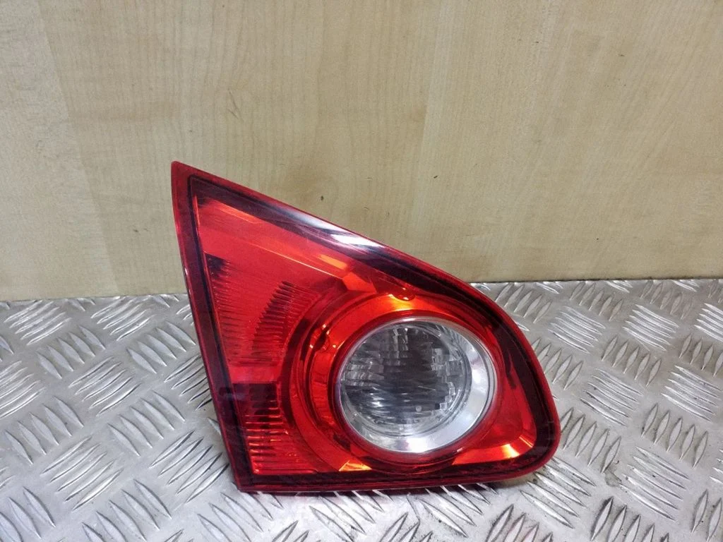 Tagatuli luugil 89071063 – Nissan Qashqai+2 (2008-2010)
