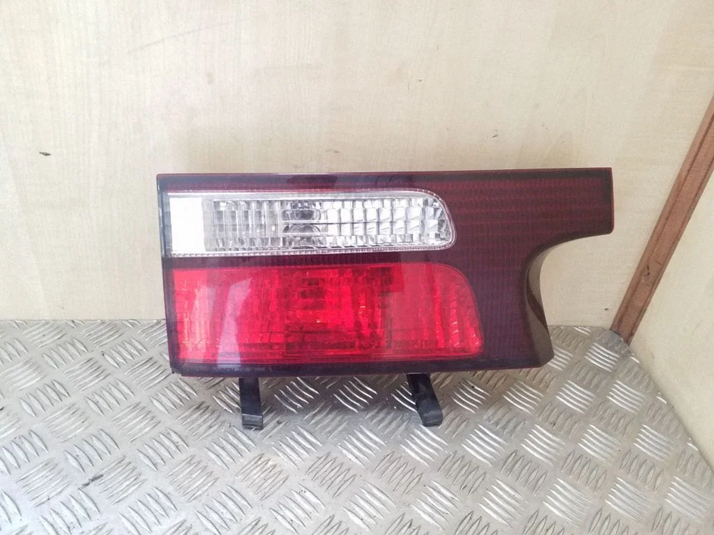 Galinis žibintas dangtyje