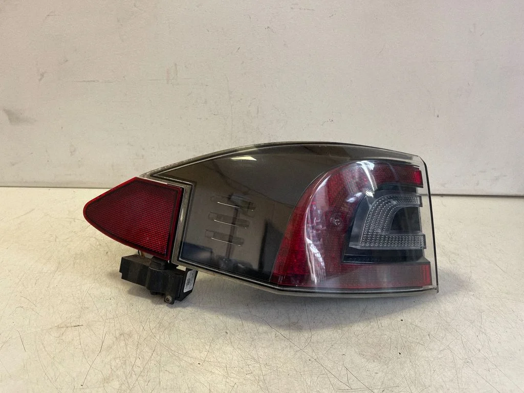 Rear/tail lights 600592000G – Tesla Model S (2012-)