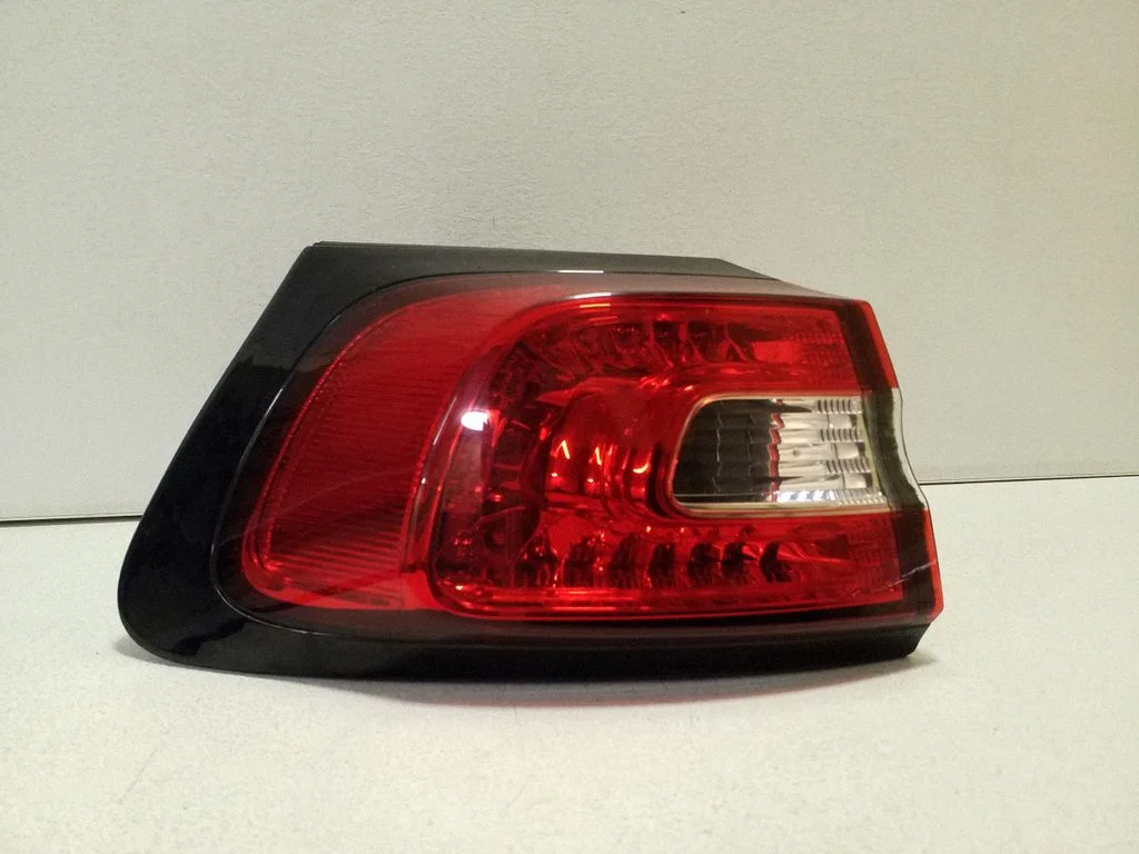 Rear/tail lights – Jeep Grand Cherokee (2010-2021)