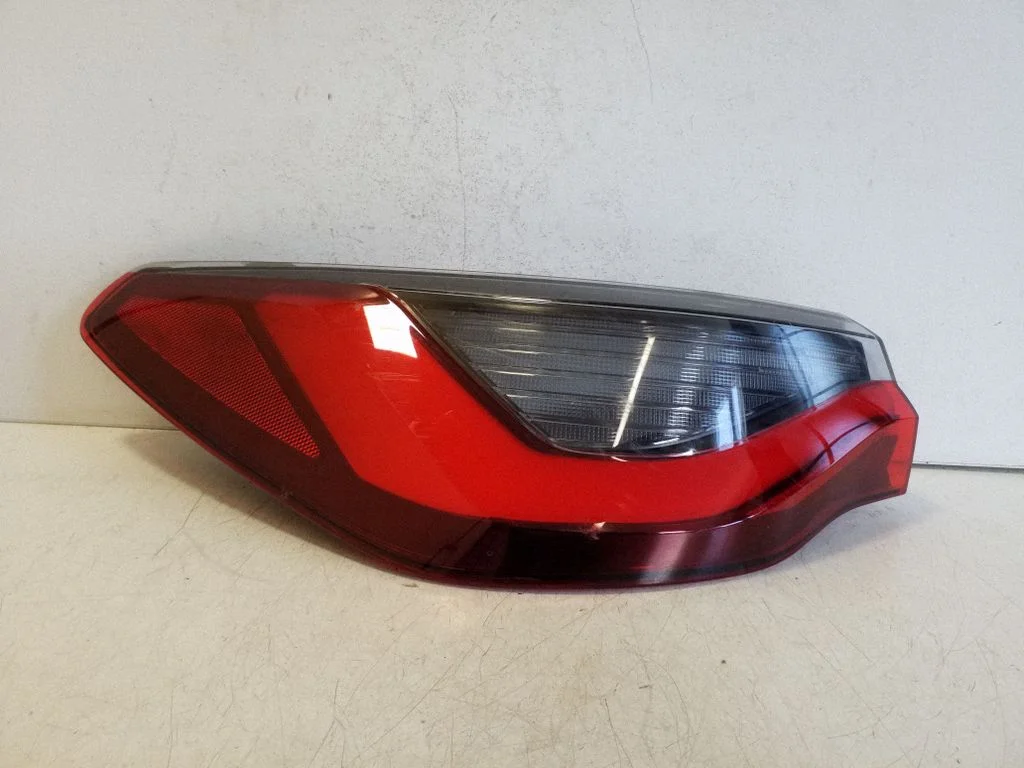 Rear/tail lights 7477603