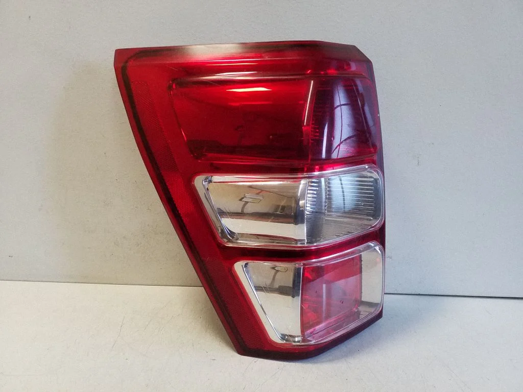 Rear/tail lights 082181944L