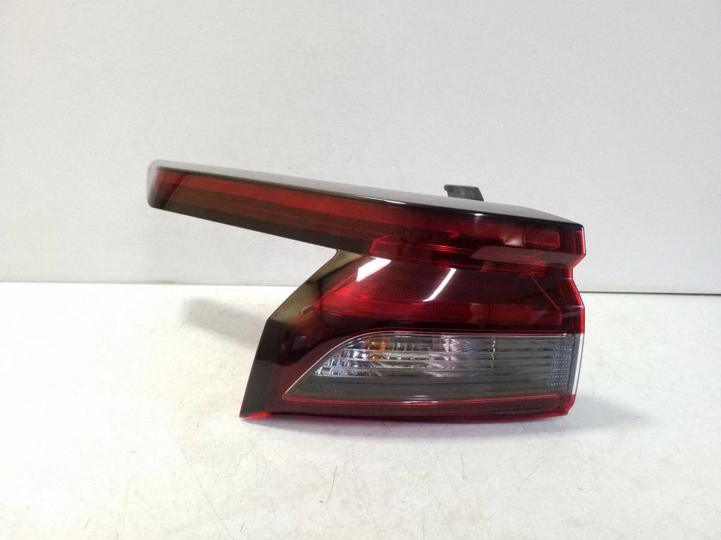 Tagatuli keres 2208D02F – Nissan Qashqai J12 (2021-)