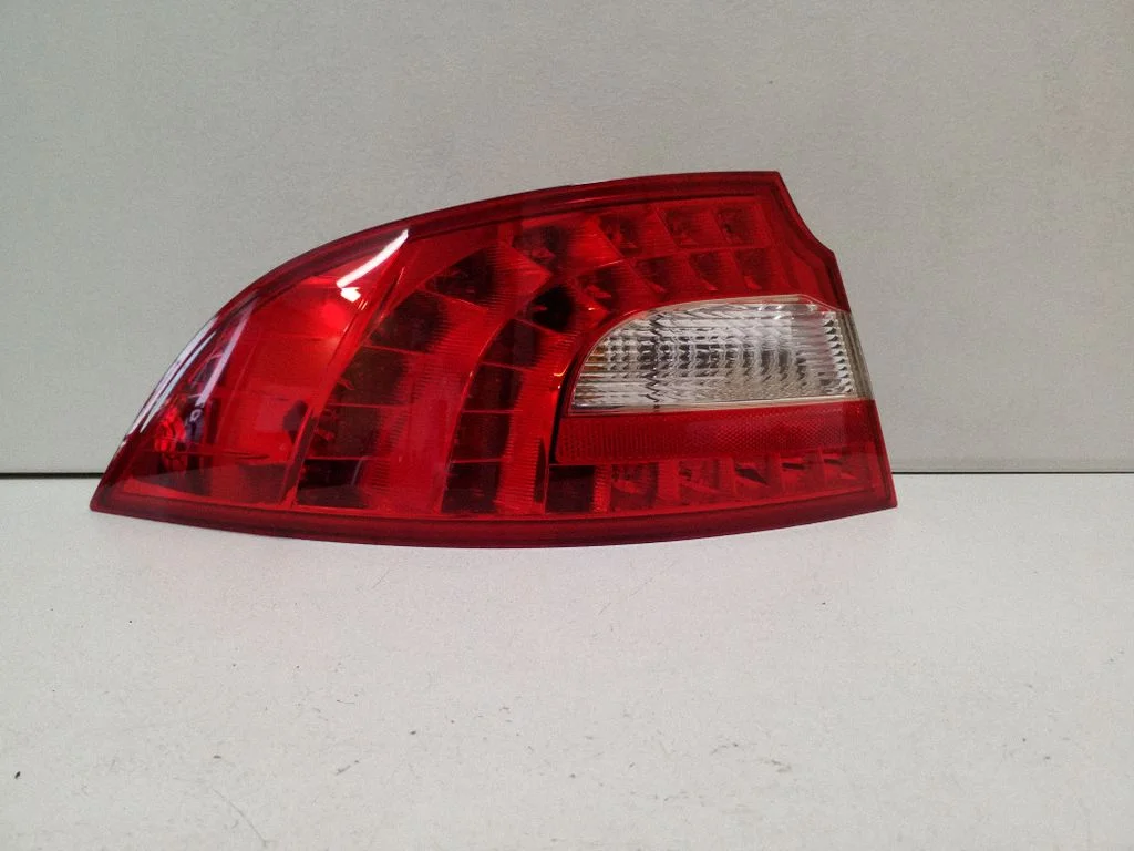 Rear/tail lights 3TD945095