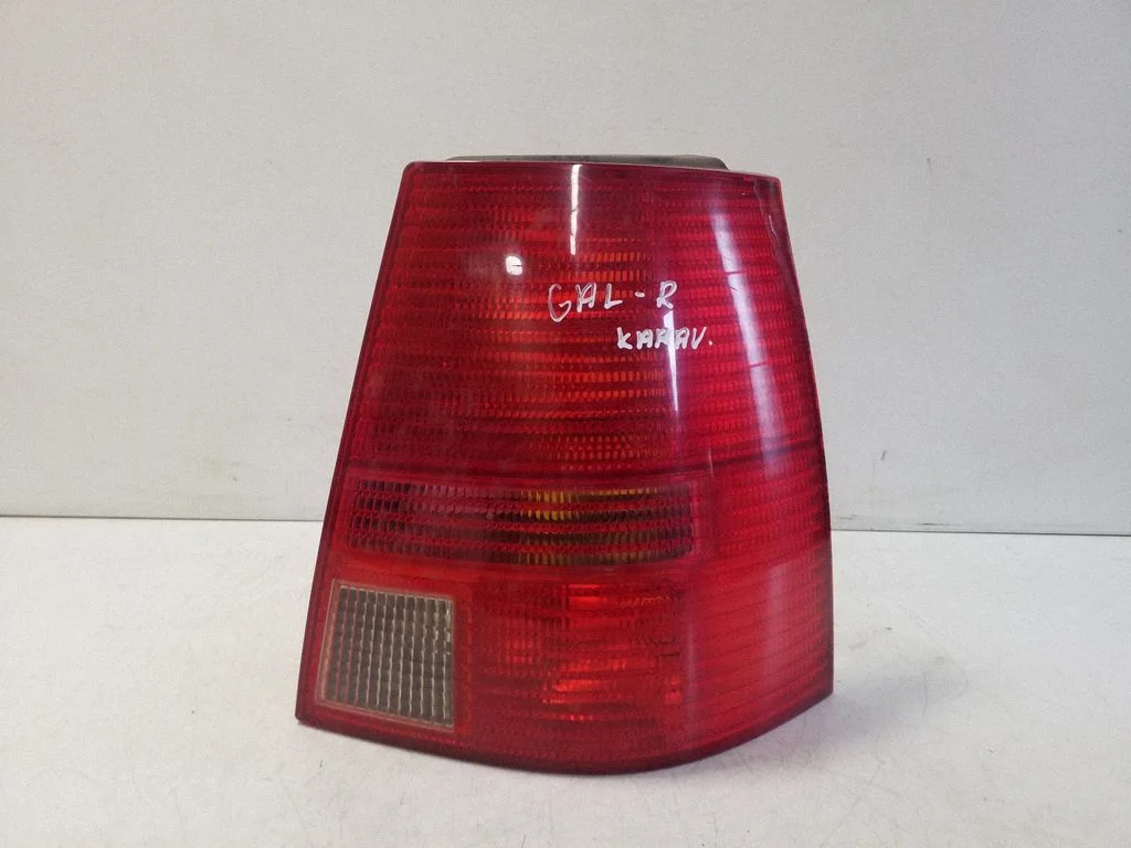 Rear/tail lights 1J9945096M